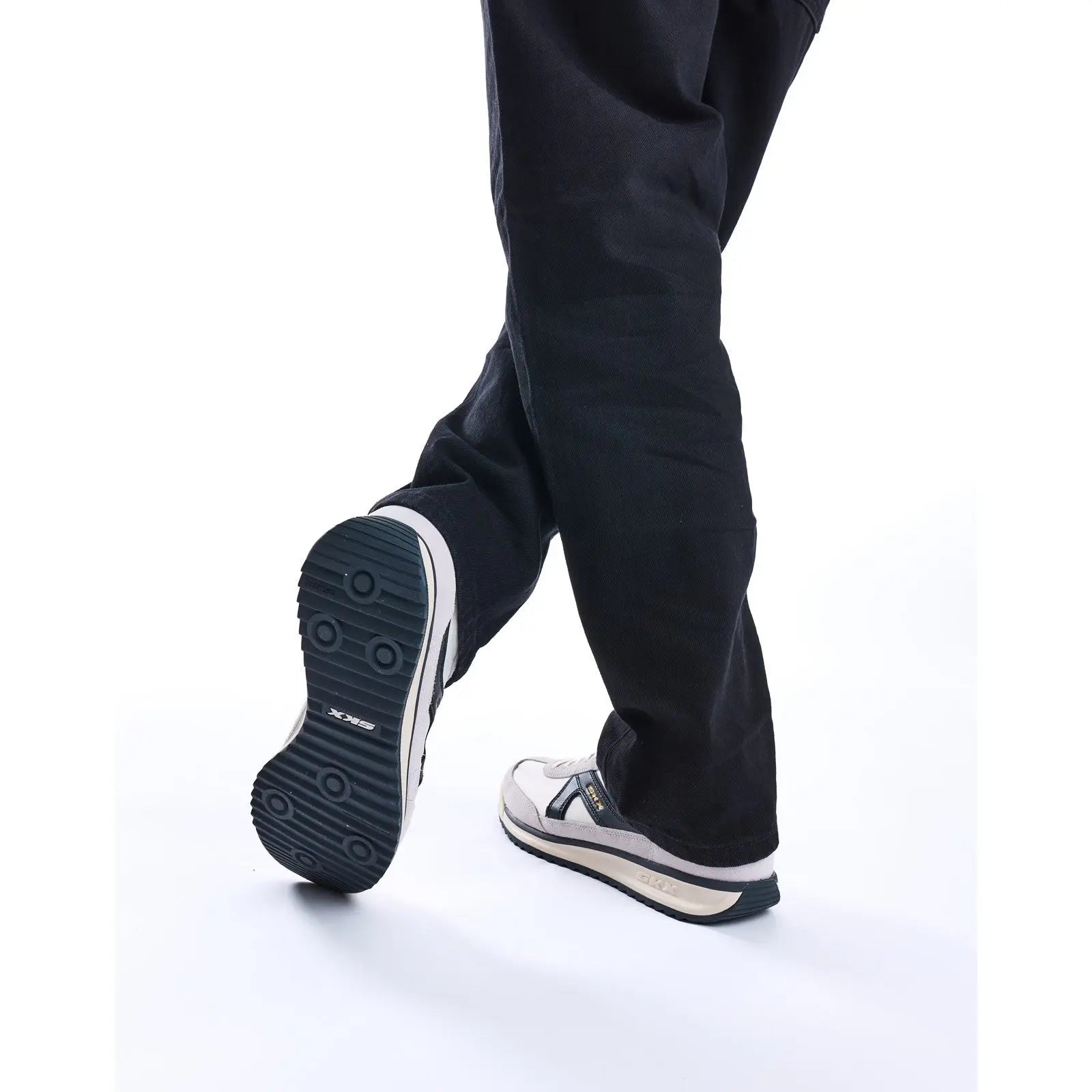 Skechers SKX 92 Spective Court Trainers
